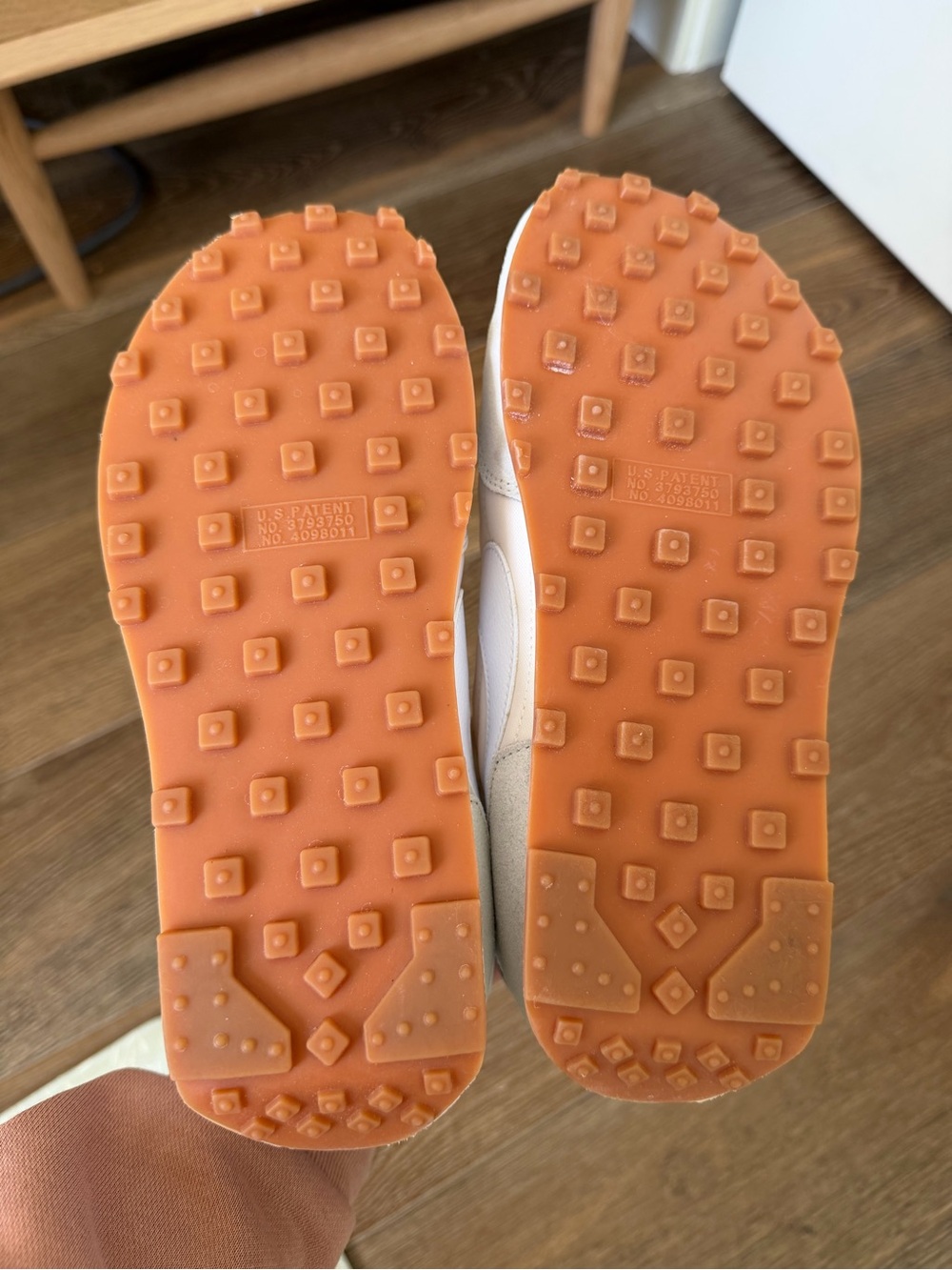 NEW Nike Women's Cream and White Retro Runner Sneakers - Picture 4 of 5